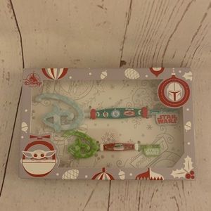 Disney Limited Edition CHRISTMAS Star Wars Key